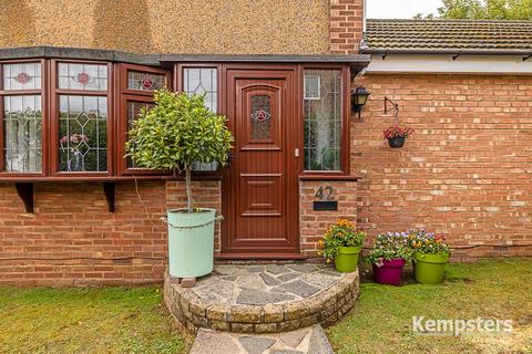 42 Elm Road, Aveley, South Ockendon, RM15 4SX