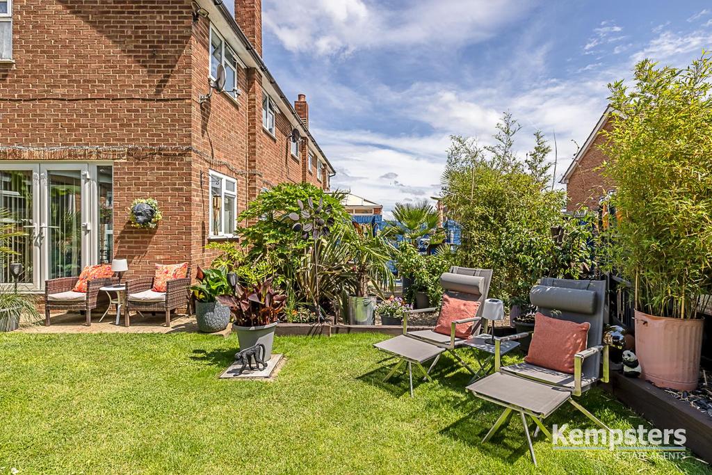 Rear Garden 4.jpg