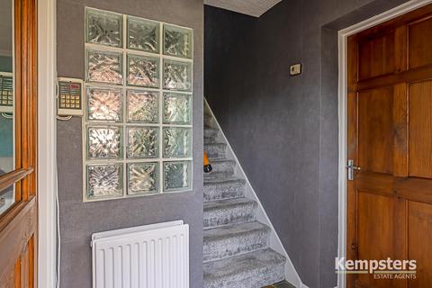 42 Elm Road, Aveley, South Ockendon, RM15 4SX