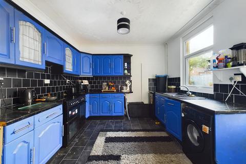16 Brynlloi Road, Glanamman, Ammanford, SA18 1EQ