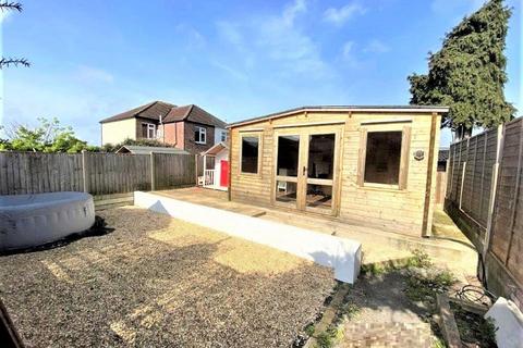 209 Albert Road, Parkstone, Poole, BH12 2EZ
