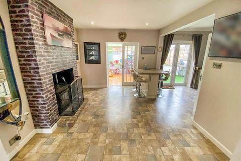209 Albert Road, Parkstone, Poole, BH12 2EZ