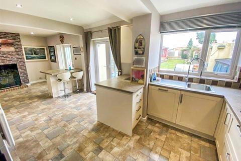 209 Albert Road, Parkstone, Poole, BH12 2EZ