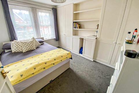 209 Albert Road, Parkstone, Poole, BH12 2EZ