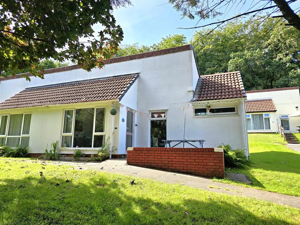 Bungalows, Park, Callington 3 bed semidetached