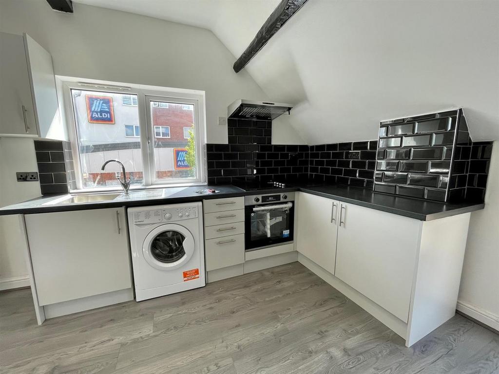 Lounge/Kitchen