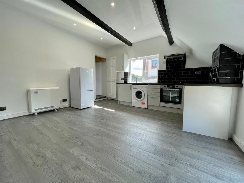 Lounge/Kitchen