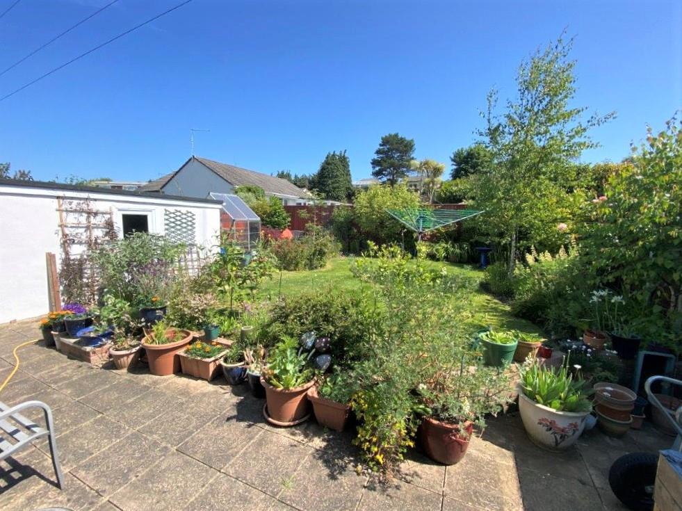 Gussage Road, Poole BH12 2 bed detached bungalow for sale £345,000