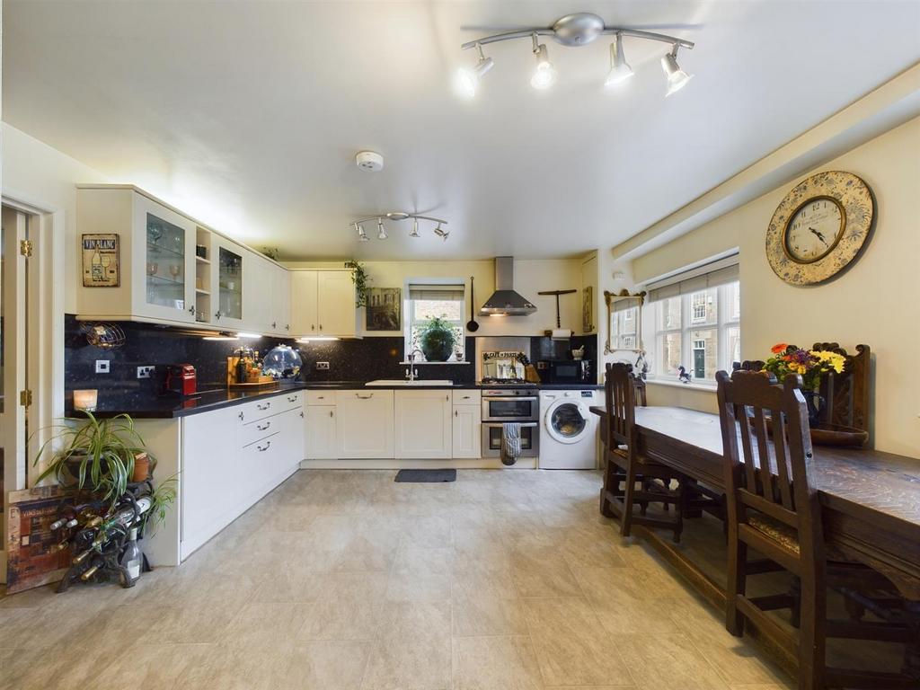 22 Hungate, Pickering, North Yorkshire, YO18 7DL 3 bed apartment for