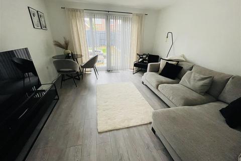 11 Carra Close, Nuneaton, CV10 0UB