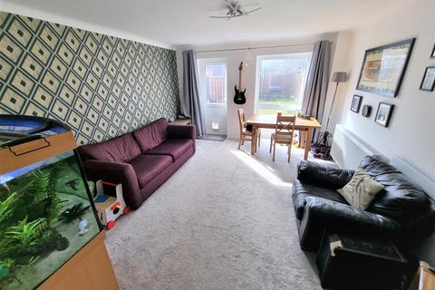 68 Chetnole Close, Poole, BH17 8BE