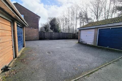 68 Chetnole Close, Poole, BH17 8BE