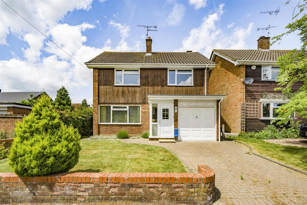 The Paddocks, Ingatestone 3 bed detached house for sale £750,000