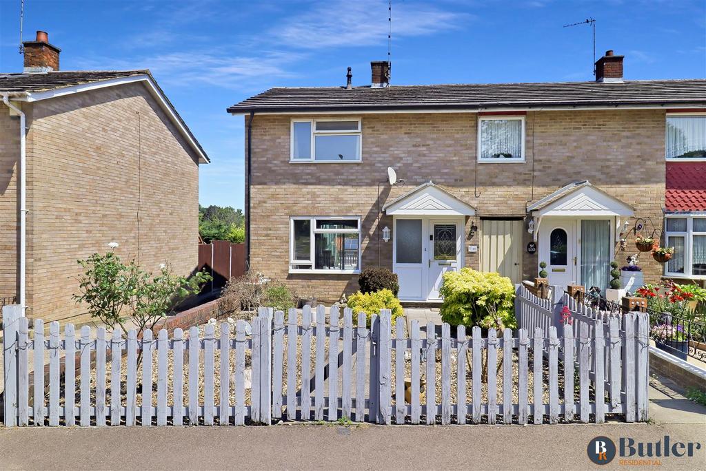 Telford Avenue, Stevenage 2 bed house for sale £300,000