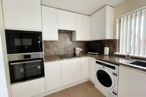 8 Dawkins Road, Poole, BH15 4JD