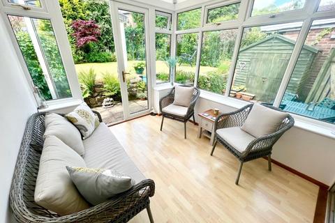 13 Vicarage Road, Grenoside, Sheffield, S35 8RF
