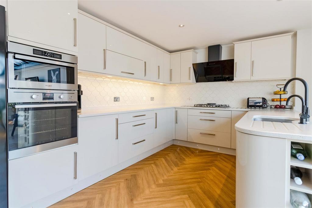 The Plantation, Worthing 4 bed detached house for sale £1,100,000
