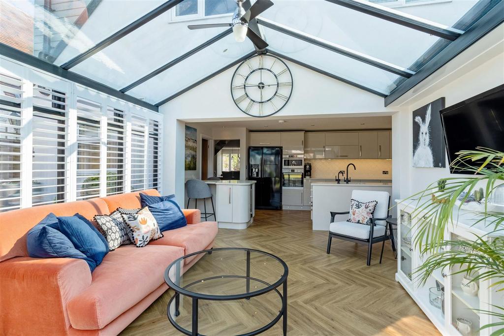The Plantation, Worthing 4 bed detached house for sale £1,000,000