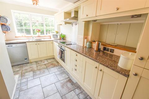74 Bartle Road, Sheffield, S12 2QQ