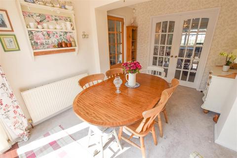 74 Bartle Road, Sheffield, S12 2QQ