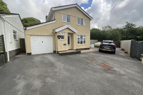 4 bedroom detached house for sale, Erw Non, Llannon, Llanelli