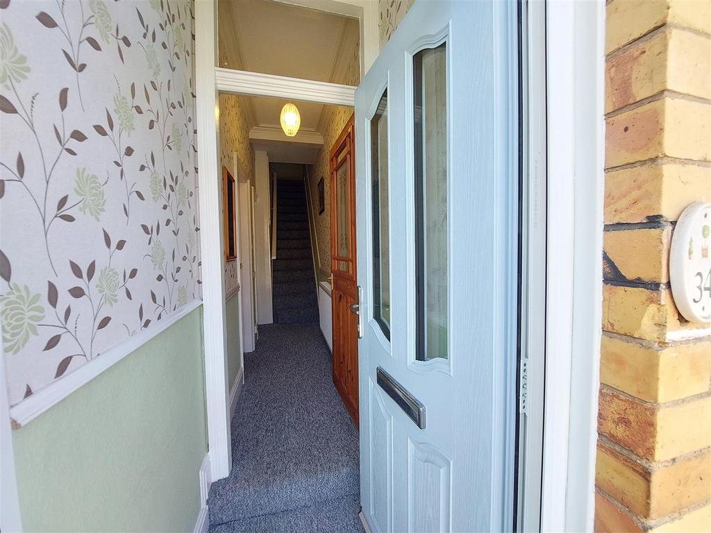 Mayville Avenue, Scarborough 3 bed terraced house £175,000