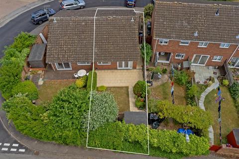 16 Hunt Close, St Albans, AL4 9JH