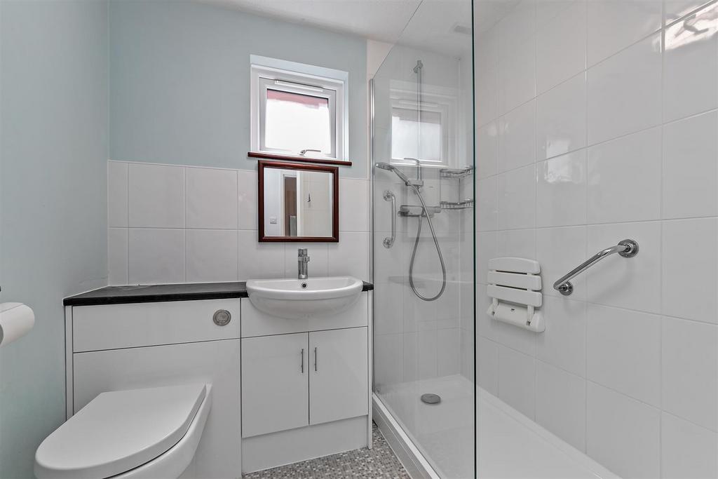 16 Hunt Close-17.jpg