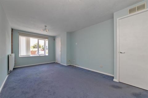 16 Hunt Close, St Albans, AL4 9JH