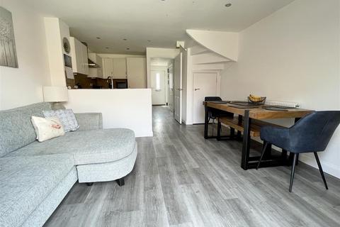 26 Abraham Drive, Poole, BH15 4FU