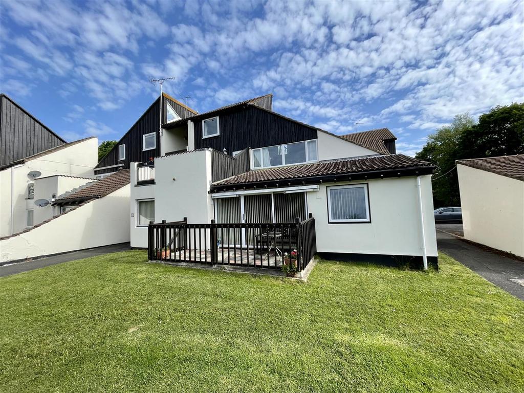 Tree Hamlets, Poole BH16 3 bed apartment £265,000