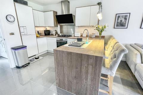 3 Evergreen Close, Poole, BH16 5FL