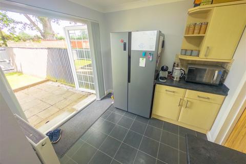 20 Barn Close, Poole, BH16 5RX
