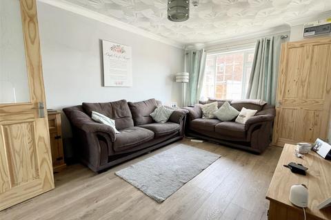 20 Barn Close, Poole, BH16 5RX