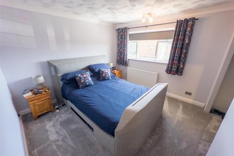 20 Barn Close, Poole, BH16 5RX