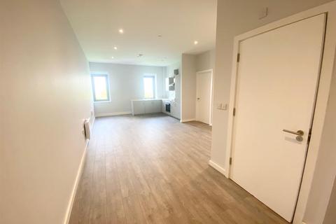 2 bedroom apartment to rent, Sky Gardens, Crosby Road North, Waterloo, Liverpool