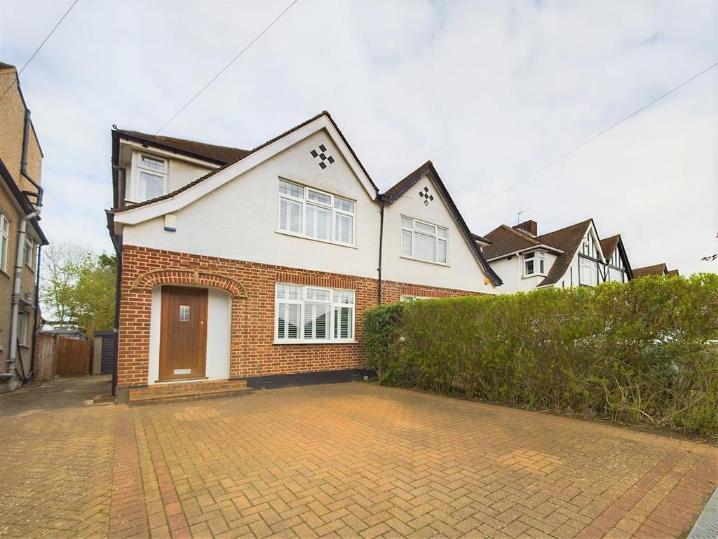 Melthorne Drive, Ruislip HA4 3 bed house for sale £650,000