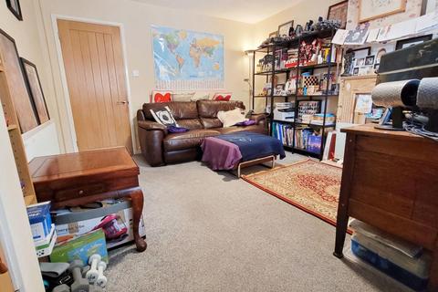 12 Aldersgate, Kingsbury, Tamworth, B78 2PF