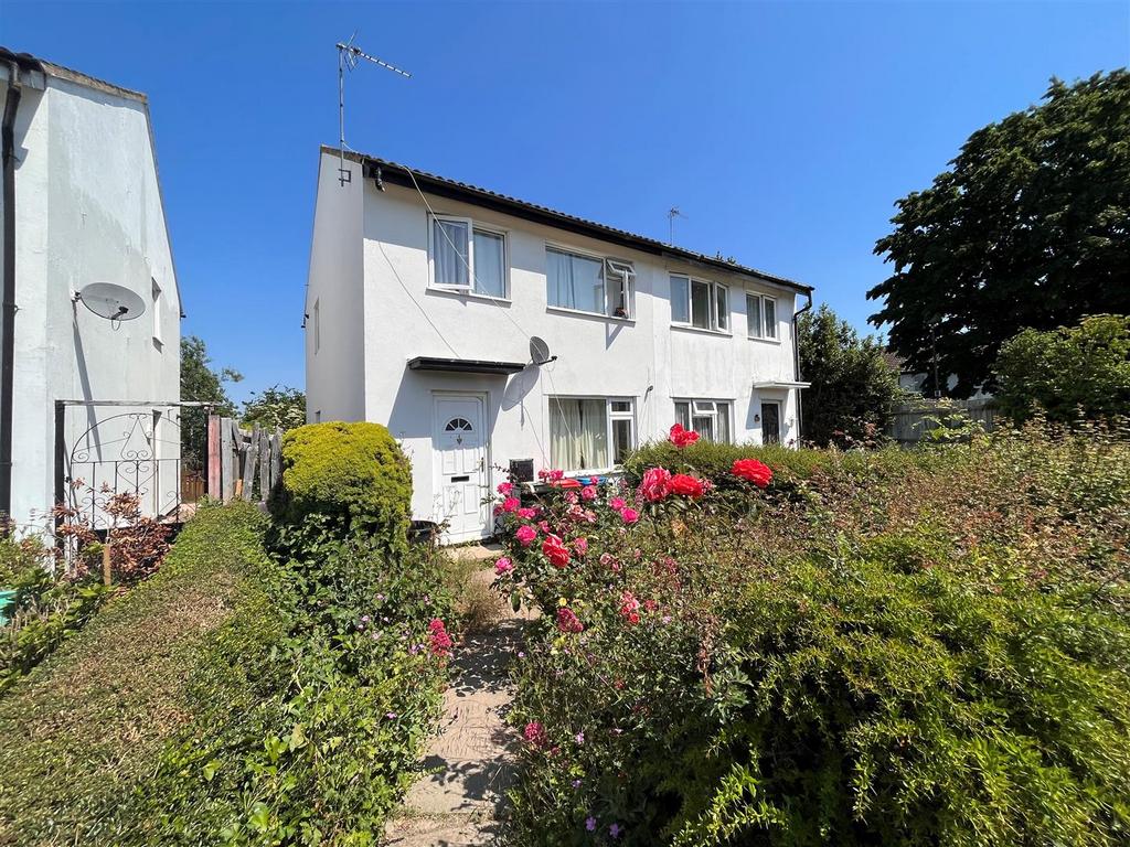 Cleveland, Bradville, Milton Keynes 3 bed semidetached house to rent