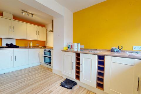 85 Croft Road, Portland, DT5 2EP