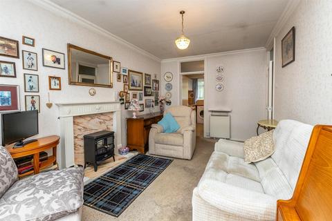 3 Beechfield Close, Sale, M33 4EH
