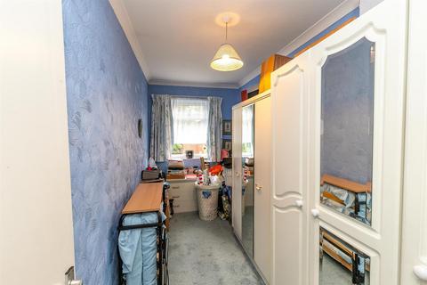 3 Beechfield Close, Sale, M33 4EH