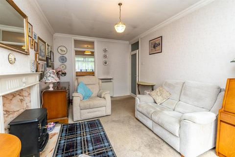 3 Beechfield Close, Sale, M33 4EH
