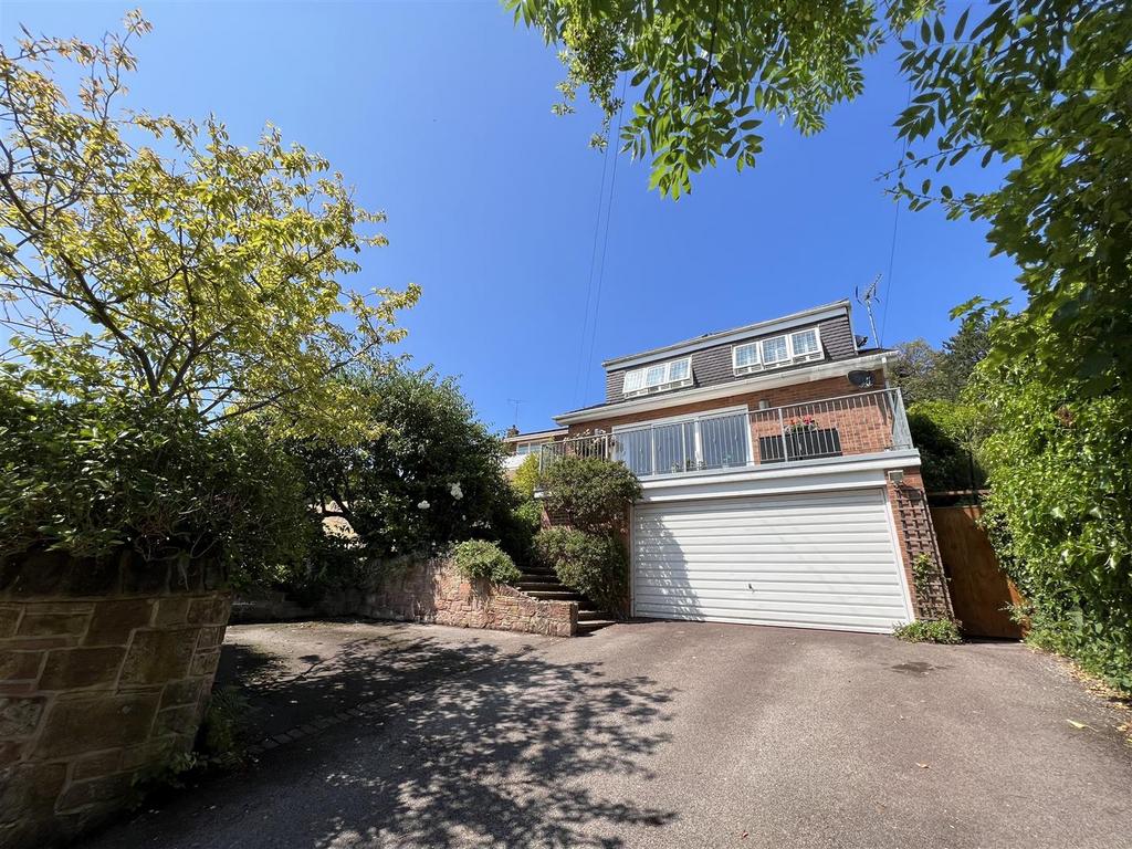 Dawstone Road, Heswall, Wirral 4 bed detached house £700,000