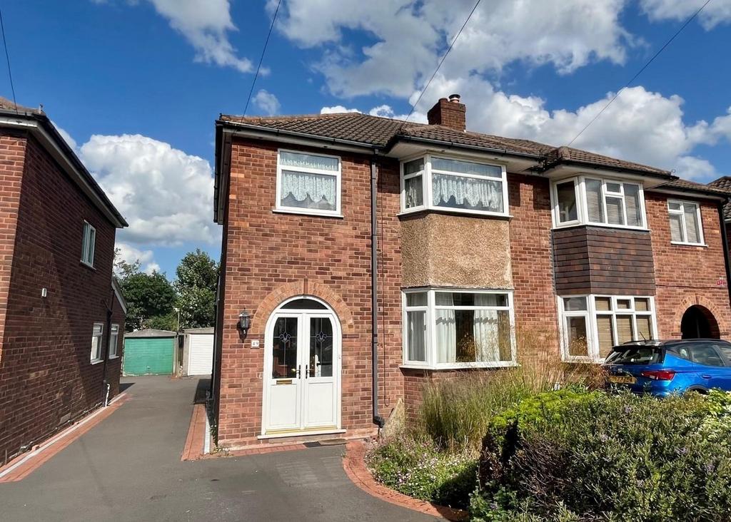 Coniston Road, Streetly, Sutton... 3 bed semidetached house £290,000
