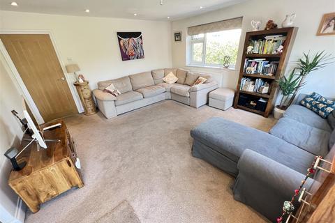 14 Deeside, Heswall, Wirral, CH60 9LB