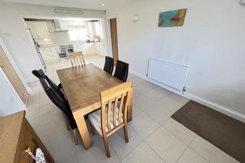 14 Deeside, Heswall, Wirral, CH60 9LB