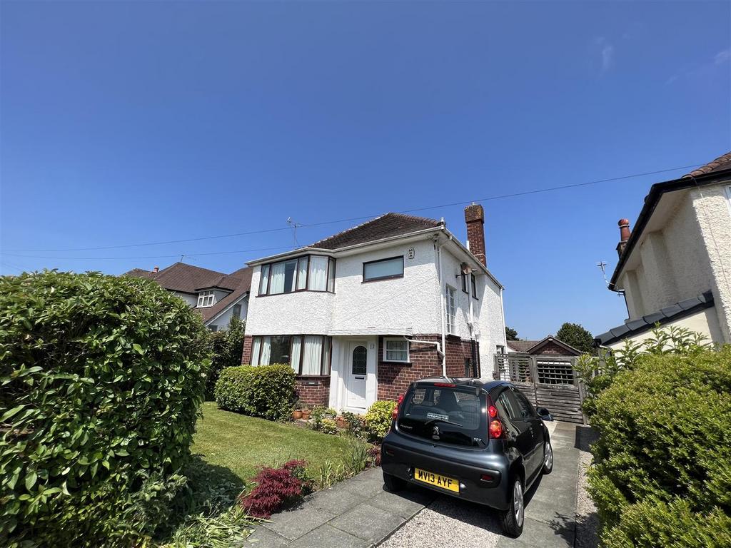 Border Road, Heswall, Wirral 3 bed detached house £400,000