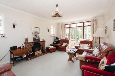 34 Garrard Road, Banstead, SM7 2ER