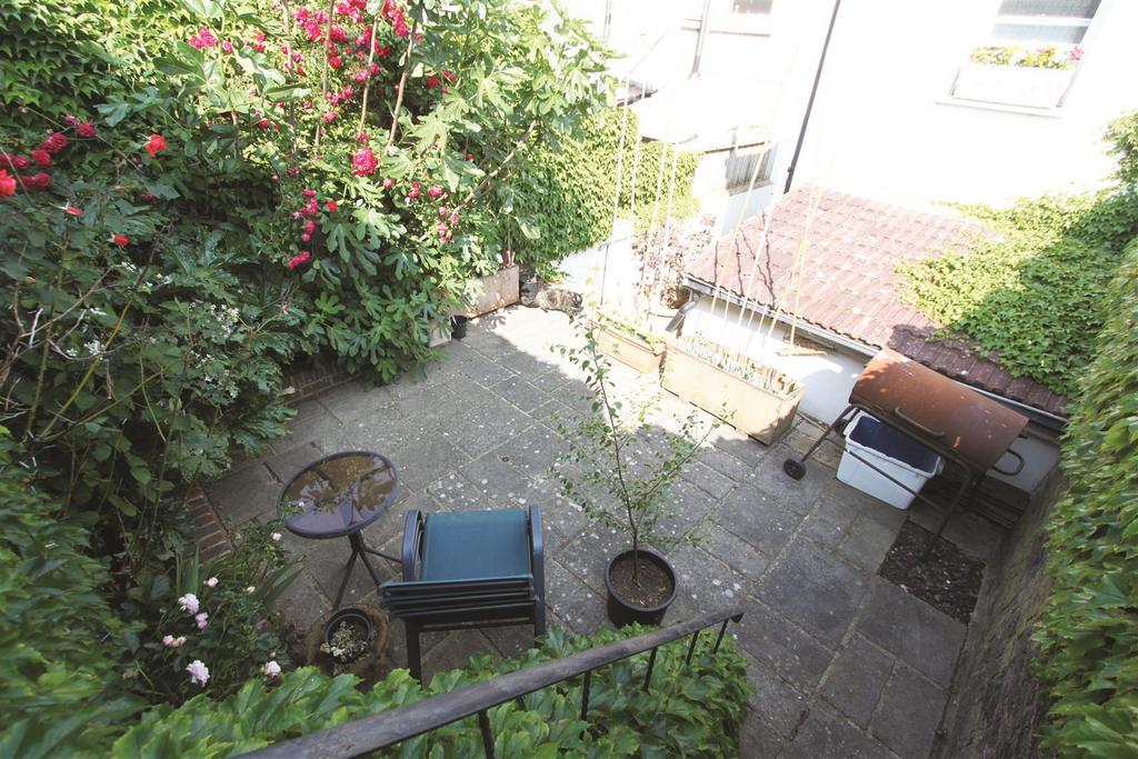 Garden - 2.jpg